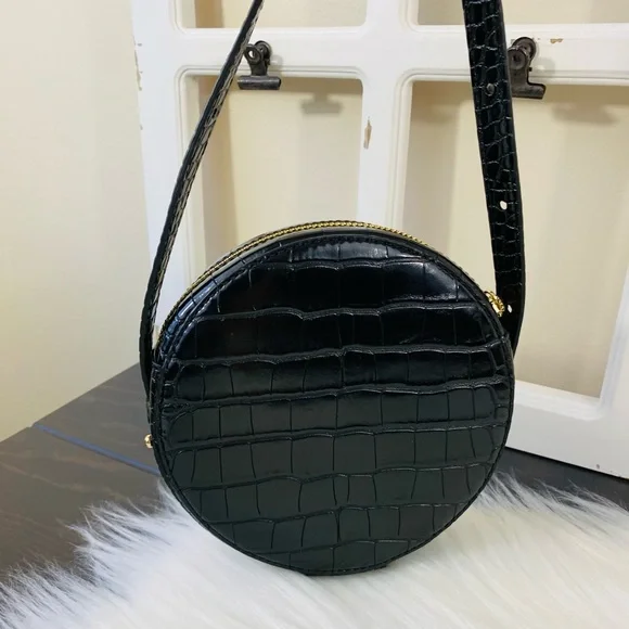 Michael Kors Aidy Small Canteen Crossbody XBody - Picture 4 of 14